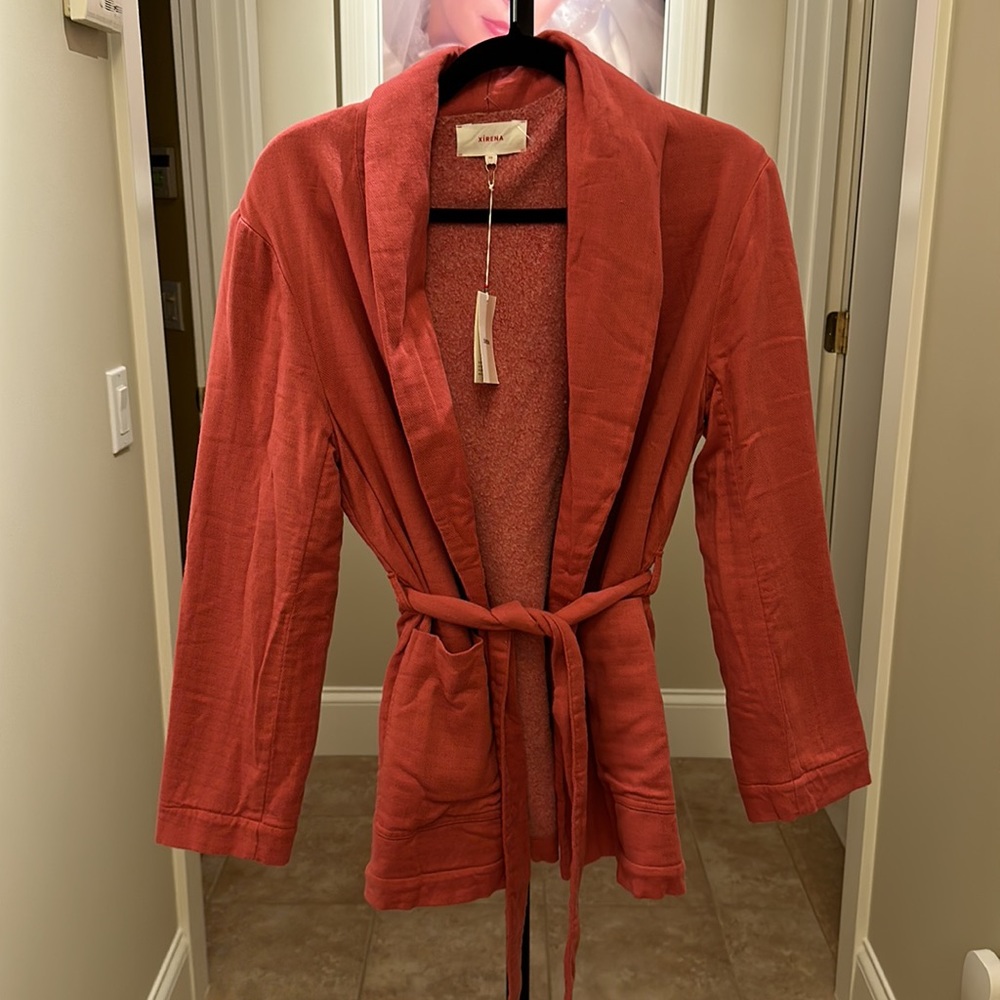 XiRENA women’s Marlen Jacket in Sundried Red - Picture 7 of 16